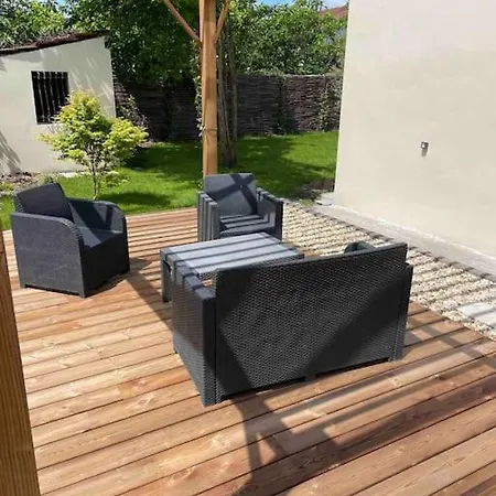 Petite Maison Avec Jardin Au Calme Floirac  Exterior photo